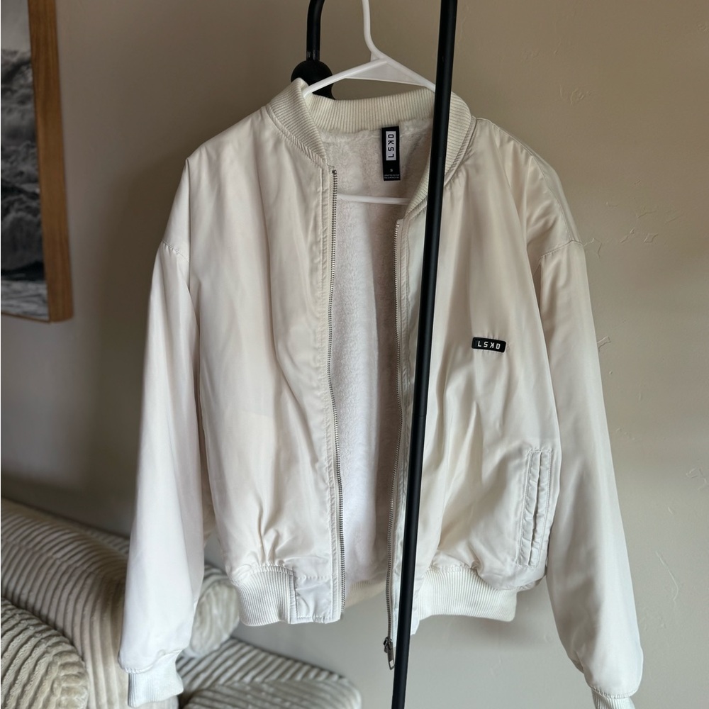 AMAZING jacket from LSKD! worn once! so cozy 🤍